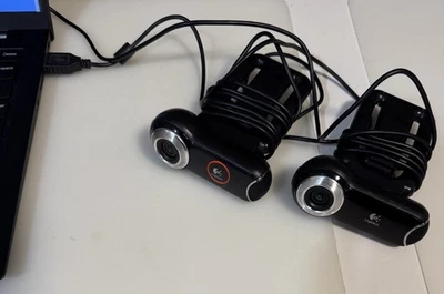 PAIR (2) of USED Logitech QuickCam Pro 9000 webcams - Image 1 of 4