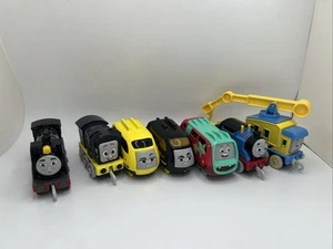 Thomas & Friends Diecast Trains JIFF, RIFF, THOMAS & ECC Sodor Cup Racers - Foto 1 di 5