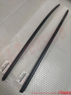 LEXUS CT200h ZWA10 11-17 Genuine Outside Windshield Moulding RH & LH Set OEM - Image 1 of 4