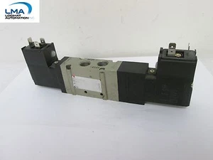 SMC NVFS2320-3DZ-02T PNEUMATIC SOLENOID VALVE 110VAC 50/60Hz 22-150psi - Imagen 1 de 2