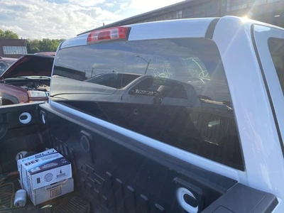 Used Rear Back Glass fits: 2016 Chevrolet Silverado 1500 pickup fixed privacy ti Foto 1 de 4