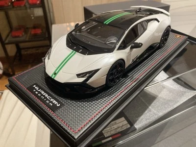 MR Models LAMBORGHINI HURACAN TECNICA 1/18 Bianco Asopo Shiny 60th LAMBO054SB - Immagine 1 di 4