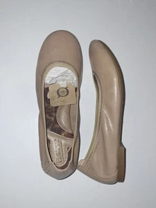Born Women’s Shoes Brown Leather Ballet Flats Size 6.5 WIDE New - Picture 1 of 4