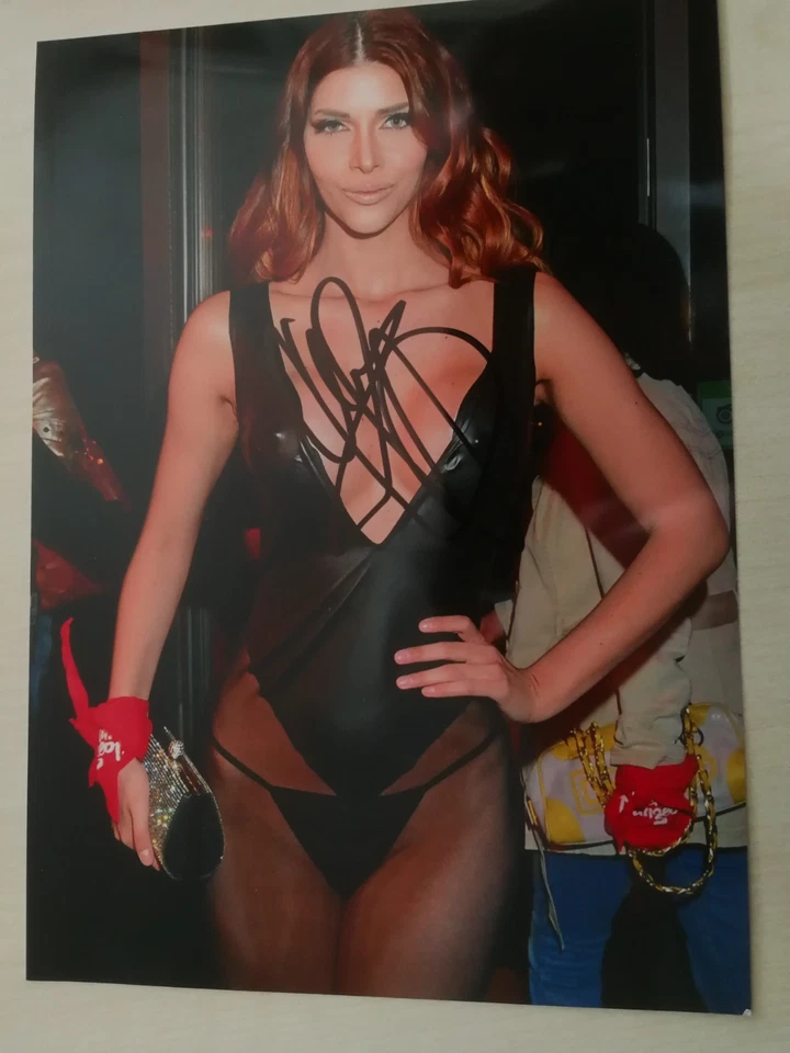 MICAELA SCHÄFER - MODEL - 13 X 18 cm Foto mit ORIG. Autogramm - SIGNED! - Bild 1 von 1