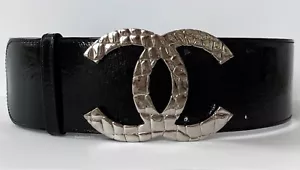 CHANEL  BLACK PATENT LEATHER SILVER CC LOGO WIDE RUNWAY BELT 80 32 - Picture 1 of 16