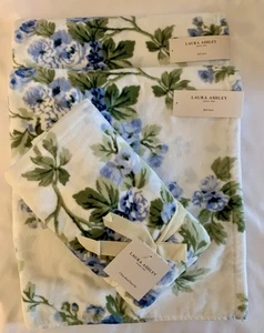 Laura Ashley Cassidy Bath & Hand Towel Set Blue Flowers Green Floral 4 pc New - Picture 1 of 7
