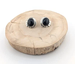 Handmade Navajo Round Onyx Black Stud Sterling Silver Earrings Jewelry ** - Picture 1 of 9