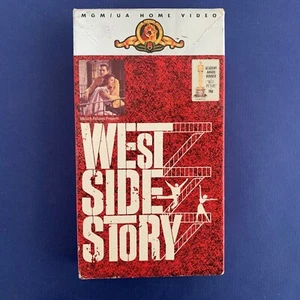 VHS Video Tape Musical - WEST SIDE STORY - Natalie Wood - MGM - 1988 - Stereo - Picture 1 of 4