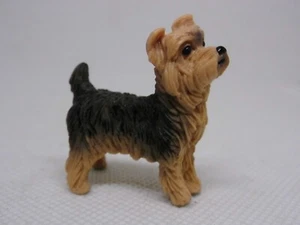 S131- Schleich Yorkshire Terrier 13876 - Picture 1 of 2