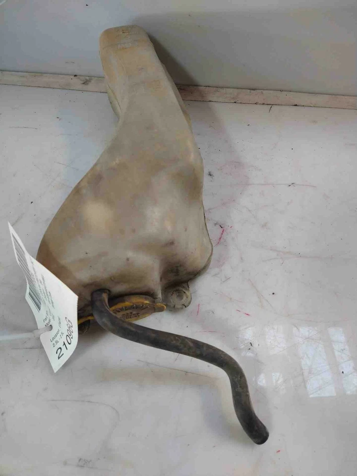 Depósito de desbordamiento de radiador Subaru Outback 2000-2004 OEM 45150AE00A Foto 1 de 3