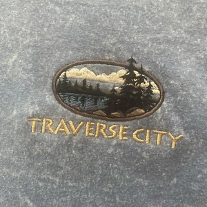 Camiseta Traverse City Michigan MI Azul Bordada Manga Corta Talla Grande Nueva Con Etiquetas - Imagen 1 de 5