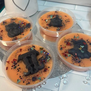Halloween Spooky X/L Luxe Wax Melt Pods - Vanilla Rumball - BUY 3 GET 1 FREE - Picture 1 of 5