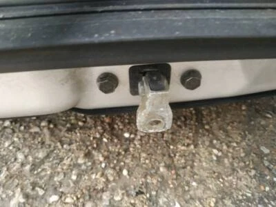 Puerta delantera derecha Mitsubishi Space Star 2003 (correa) usada, Ge #2121167-45 Foto 1 de 4