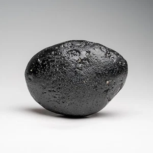 Echter Indochinit Tektit in Museumsqualität (306,3 Gramm) - Bild 1 von 6