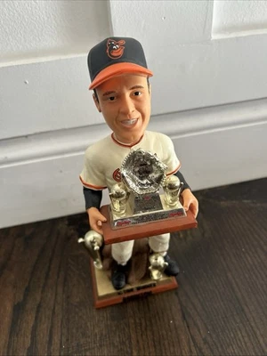 BROOKS ROBINSON Baltimore Orioles 16x GOLD GLOVE Trophy Bobblehead MLB EUC - Image 1 of 4