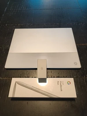 Google PixelBook COA 12.3" Touch i5 8GB 128GB and NEW Google Stylus EXCELLENT - Image 1 of 4