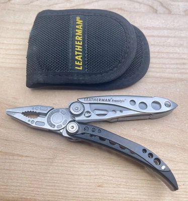 Leatherman Freestyle Multi-tool Knife w/Nylon Sheath - Very Nice, Discontinued - Image 1 of 4