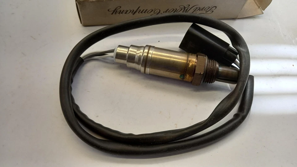 Sonda lambda originale Ford Fiesta Mondeo Escort KA Scorpio 7011190 - Immagine 1 di 1