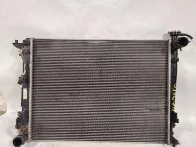 Used Radiator fits: 2012 Hyundai Tucson AT Grade A Foto 1 de 4
