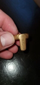 ANILLO TRAÍDO DE VUELTA DE SOLDADO JAPONÉS DE LA SEGUNDA GUERRA MUNDIAL DE IWO JIMA EE. UU. TALLA 8,5 MARINA - Imagen 1 de 5