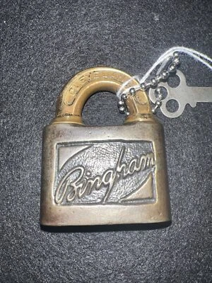 Candado The W. BINGHAM Co. Cleveland Ohio con llave original Foto 1 de 4