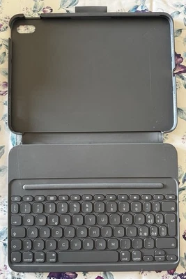 Logitech Custodia con tastiera IPAD 10a Gen SLIM FOLIO Grafite 920 011427 - Immagine 1 di 3