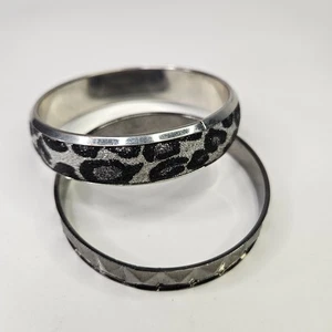 2 Vintage Black Gray Animal Print And Pyramid Texture Bracelet - Picture 1 of 8