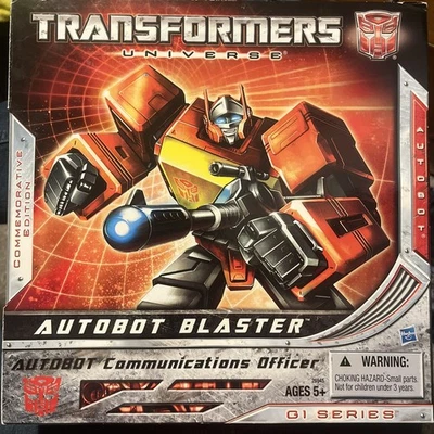 Blaster and Cassettes SDCC Exclusive | Transformers G1 Reissues Universe - Image 1 of 4