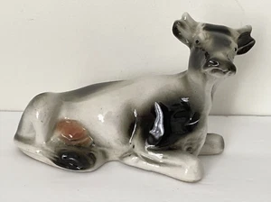 Vintage Black & White Ceramic Cow Laying Down  Figurine Glossy Made in Brazil - Picture 1 of 7