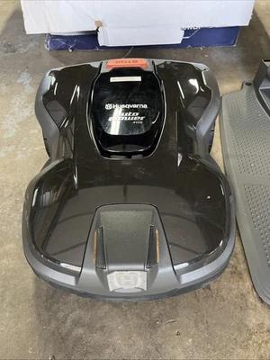 Cortacésped robótico Husqvarna Automower 415X NOB #970471745 Foto 1 de 4