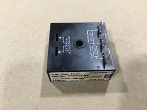 Entrelec TSX241100 Solid State Timer 120VAC 100 sec. #35F5 - Picture 1 of 3