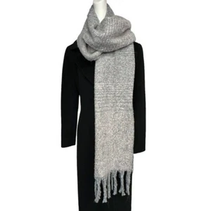Calvin Klein Women's Blanket Scarf with Tassles Gray Pink Striped Knit - Picture 1 of 9