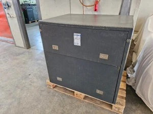 Original Zubehörschrank für Deckel Fräsmaschine - Bild 1 von 3