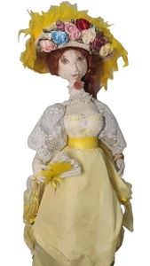 Muñeca esculpida de tela de artista histórica de la década de 1880 base ponderada reproducción bullicio abanico - Imagen 1 de 23