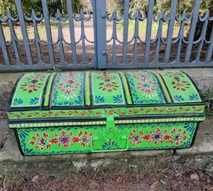 Vintage trunk dome top hand painted Indian storage chest metal green - Picture 1 of 5