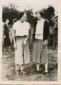 LONDRES 1932 - Championnes de Golf Aline de Gunzbourg et Grace Amory - PRB 251 - Picture 1 of 2