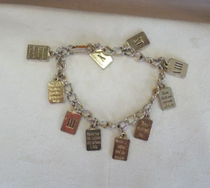 Vintage 10 Commandments Charm Scroll Bracelet in Gold Tone 7" Long - Picture 1 of 6
