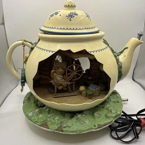 Teiera vintage Enesco bungalow illuminata topi in movimento casa musicale TUTTO FUNZIONA! - Foto 1 di 15
