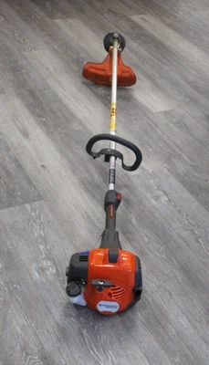 Recortadora de cuerda de gas Husqvarna 522L 22,5 cc 2 ciclos 18,1 pulgadas eje recto Foto 1 de 4