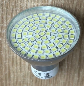 80 LED SMD GU10 white light bulb - Picture 1 of 2