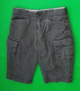 PANTALONES CORTOS CARGO VERDE GAP PARA NIÑOS TALLA #7 REGULAR - A25/6 - Imagen 1 de 4