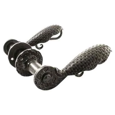 Maniglia  per Porta in ferro battuto  - Immagine 1 di 3