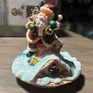 Cubierta de tarro de vela decorativa Papá Noel en la azotea de resina para vacaciones 2002 Navidad - Imagen 1 de 9