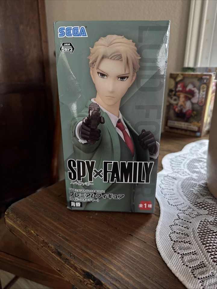 SEGA Spy x Family Loid Forger Figure - Image 1 of 4