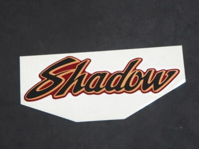 HONDA NOS -1239- EMBLEM, SIDE COVER 83605-ME9-770ZA vt750 shadow Foto 1 de 3