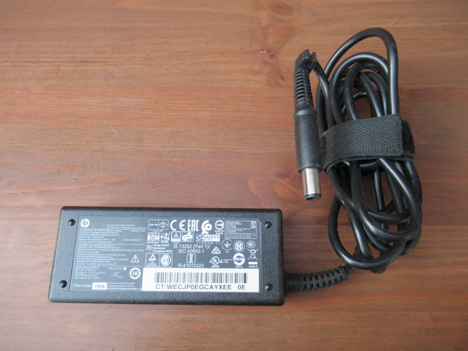 Original hp Netzteil PPP009C 19,5V 3,33A 65W 7,4mm Stecker - Bild 1 von 1