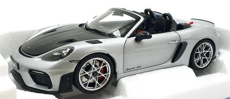 Norev 1/18 Scale Diecast 187270 - 2023 Porsche 718 Spyder RS Weissach Pack GT - Image 1 of 4