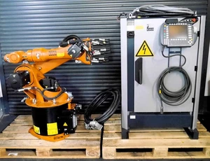Kuka KR16 Robot KRC2 Control KCP2 Robot Industrial - Imagen 1 de 24