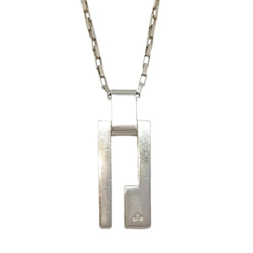 Collana Gucci con placca logo G Sv925 argento usata