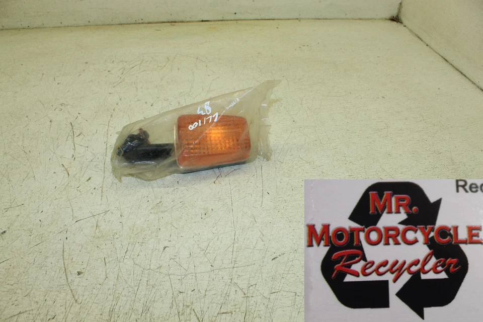 Honda Goldwing 1100 1983 fabricante original luz de giro trasero derecho indicador B24D Foto 1 de 4